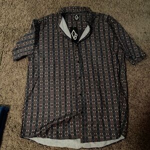 Diamond Bills Men’s button down XXL never worn